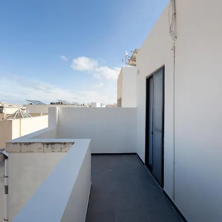 83/3-Lovely 1 Bedroom Penthouse Birkirkara Exterior photo